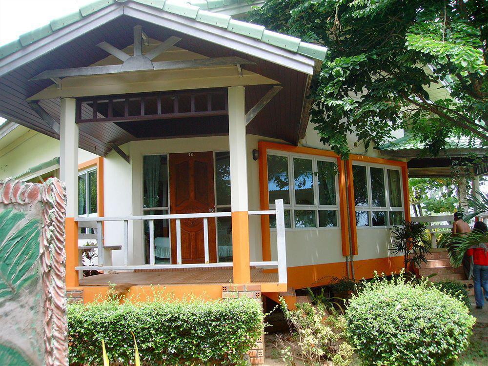 Lanta Palm Beach Resort , Beach Bungalow - Ko Lanta Exterior foto