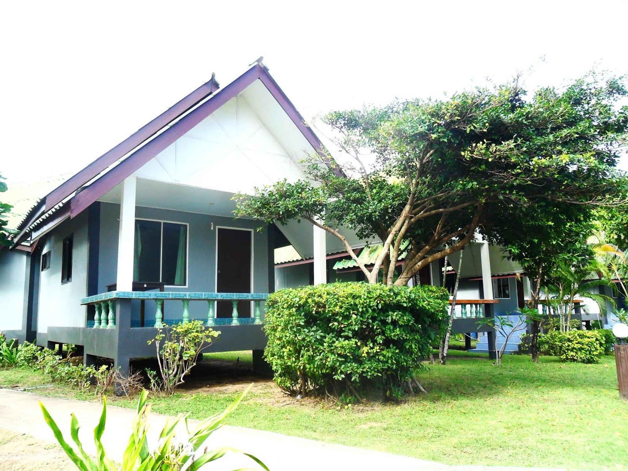 Lanta Palm Beach Resort , Beach Bungalow - Ko Lanta Cameră foto