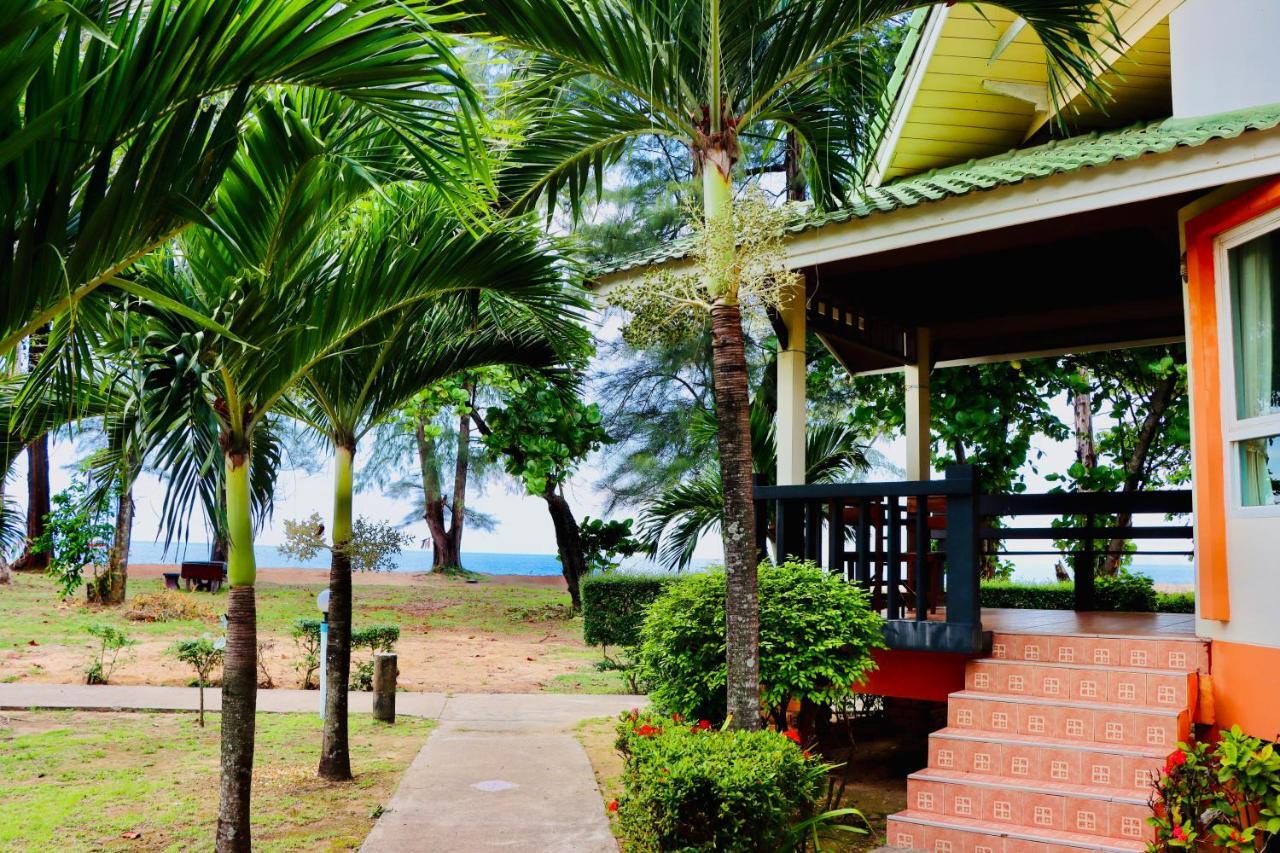 Lanta Palm Beach Resort , Beach Bungalow - Ko Lanta Exterior foto